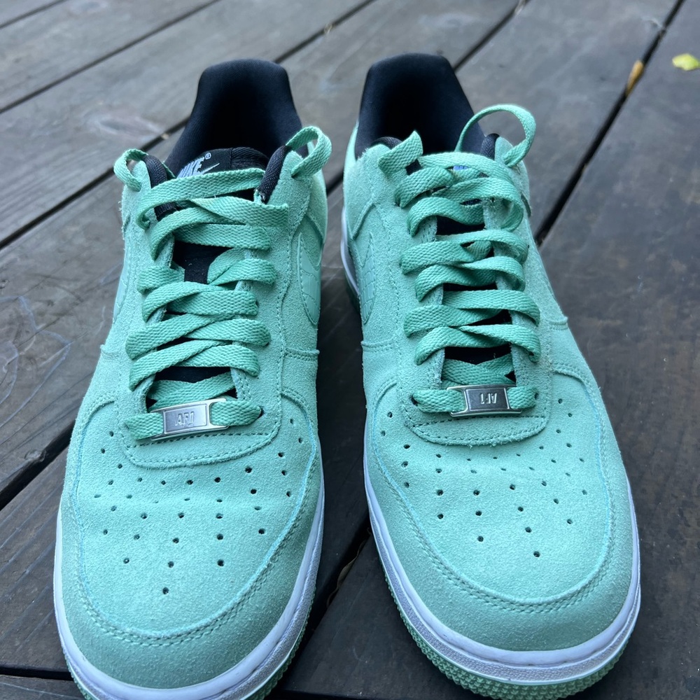 Nike Air Force 1 Low '07 Enamel Green